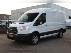 Ford Transit - 330 2.0 TDCI 130PK Euro6 L2H2 Trend ✓ 3-zits ✓ Trekhaak 2, 8Ton ✓ Camera