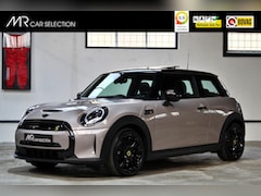 MINI Mini-Electric - Camden Edition 33 kWh | Panoramadak | 17 inch | Verwarmd stuurwiel | Apple Carplay | Parke