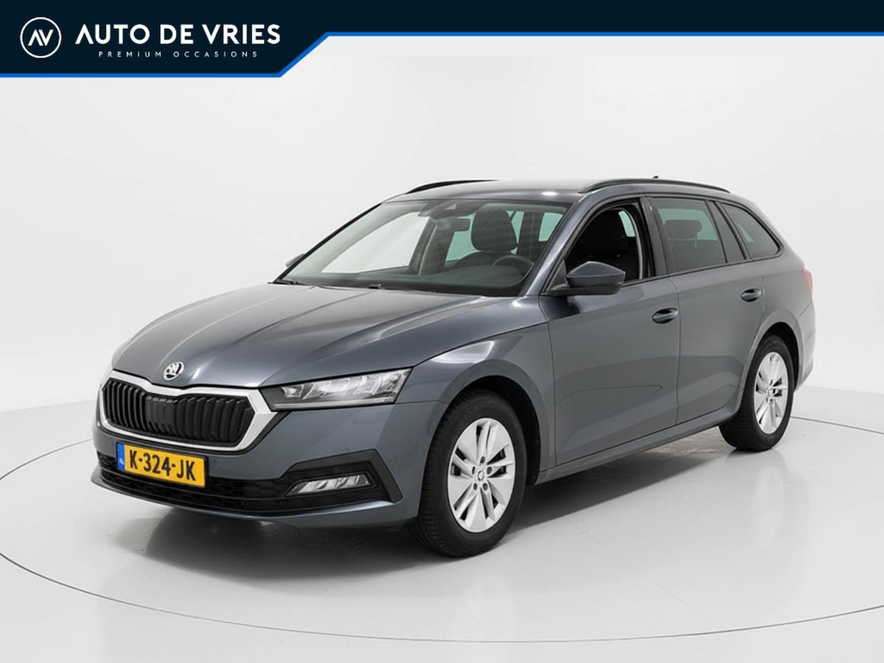 Skoda Octavia Combi - 1.0 TSI 110pk Business Edition | Navigatie | Privacy glass | Trekhaak - AutoWereld.nl
