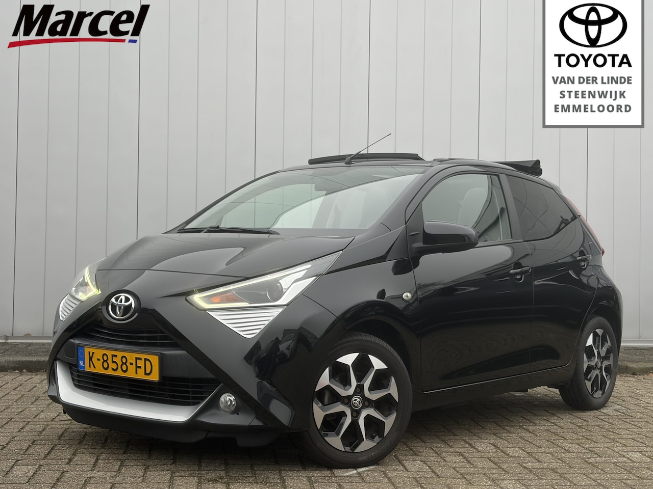 Toyota Aygo - 1.0 VVT-i X-Joy Cabrio NL Auto Dealer Onderhouden Climate Control Carplay Lichtmetalen vel - AutoWereld.nl