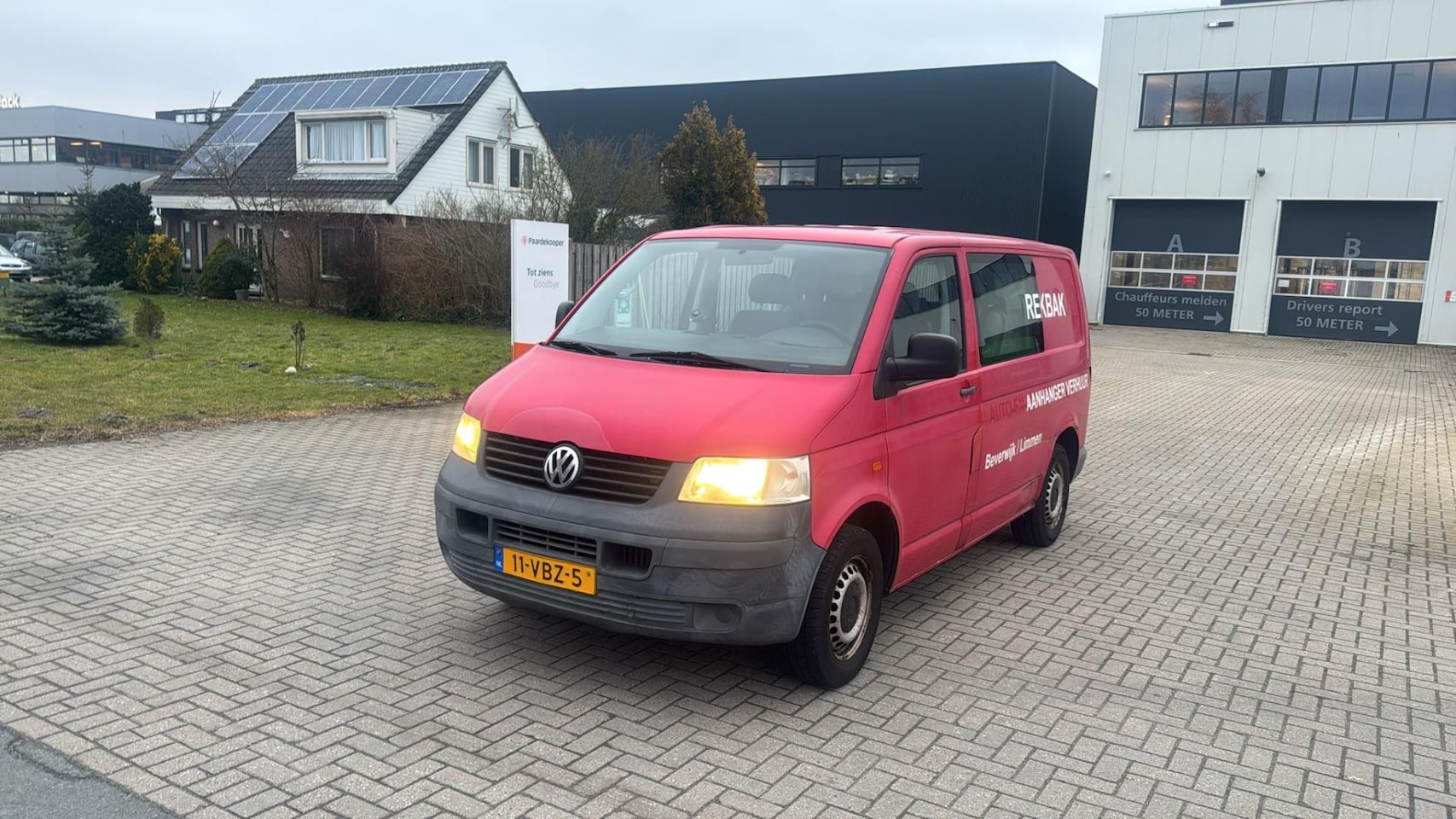 Volkswagen Transporter - 2.5 TDI 300 4M Budgetline DC Airco Dubbele Cabine Rood 2007 - AutoWereld.nl
