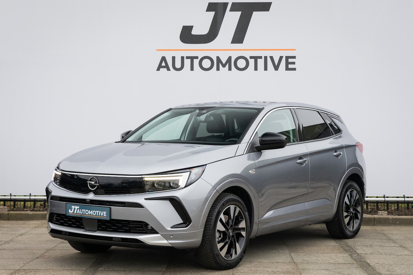 Opel Grandland - 1.2 Turbo Bns Elegance 360 camera | CarPlay | PDC | Cruise - AutoWereld.nl