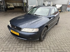 Opel Vectra - 1.6-16V Business Ed