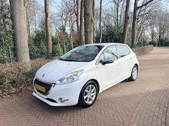 Peugeot 208 - 1.2 VTi Style Nette auto LEES TEKST