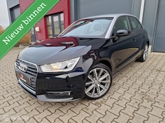 Audi A1 Sportback - 1.0 TFSI / 17" S-line velgen /stoelverw