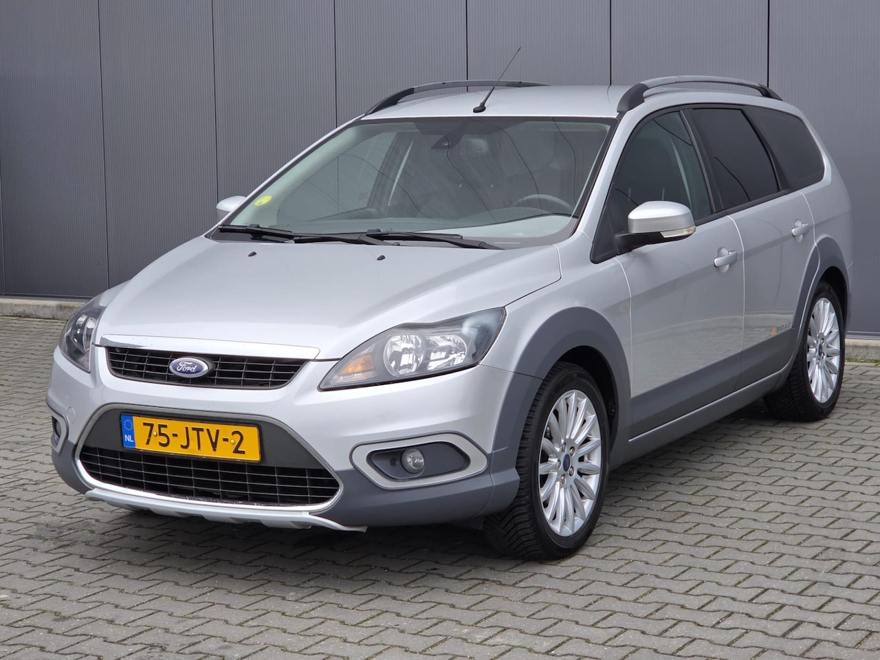 Ford Focus Wagon - 1.6 Titanium X Road - AutoWereld.nl