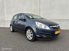 Opel Corsa - 1.4-16V 5-DEURS AIRCO CRUISECONTROL