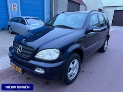 Mercedes-Benz M-klasse - 350 Automaat 216.473km NAP - MB dealer onderhouden Auto rijdt uitstekend Zwart LEDER inter