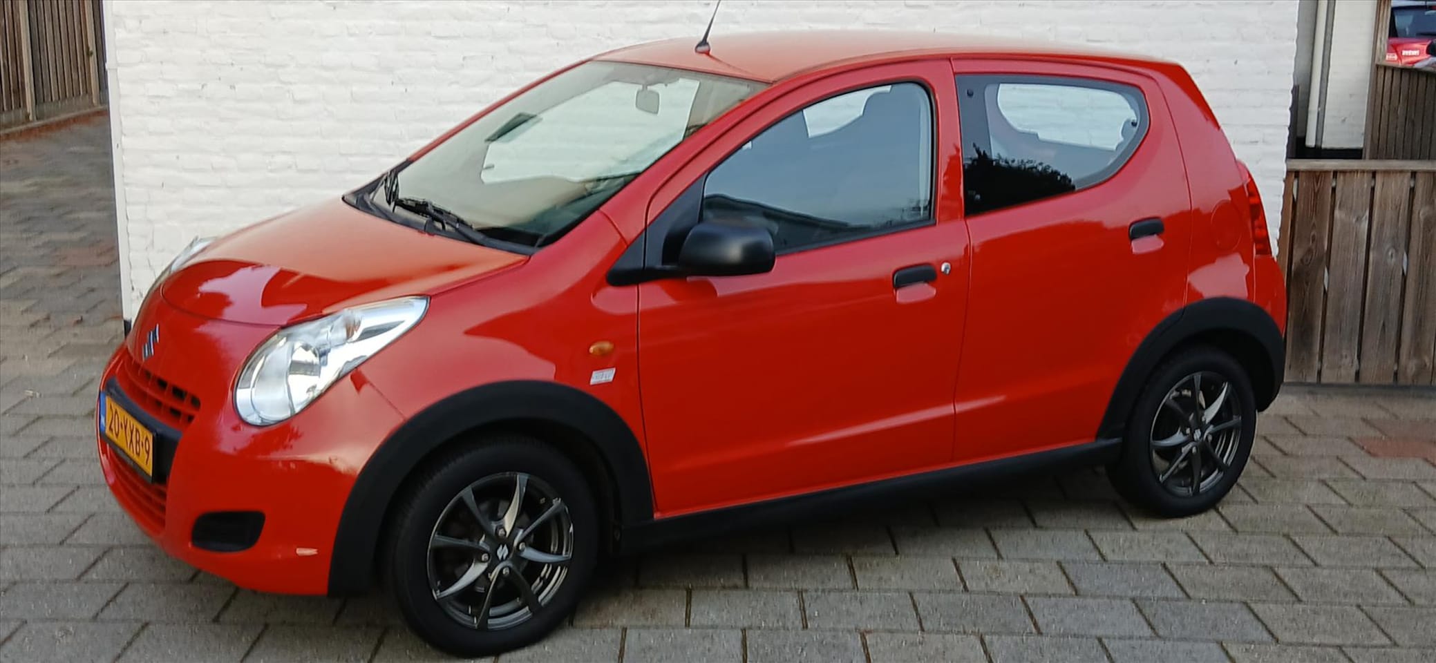 Suzuki Alto - 1.0 5drs Comfort gt body kit airco lmv - AutoWereld.nl