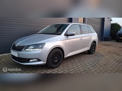 Skoda Fabia Combi - 1.2 TSI , Trekhaak, Clima, Keyless start