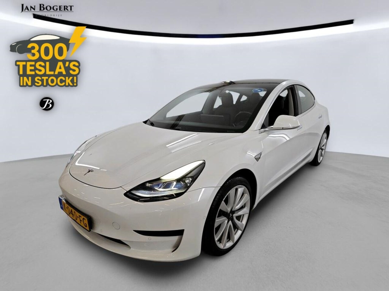 Tesla Model 3 - Standard RWD Plus 90% SoH [ TREKHAAK+LFP-ACCU+AUTOPILOT+19 INCH+PREMIUM AUDIO ] - AutoWereld.nl