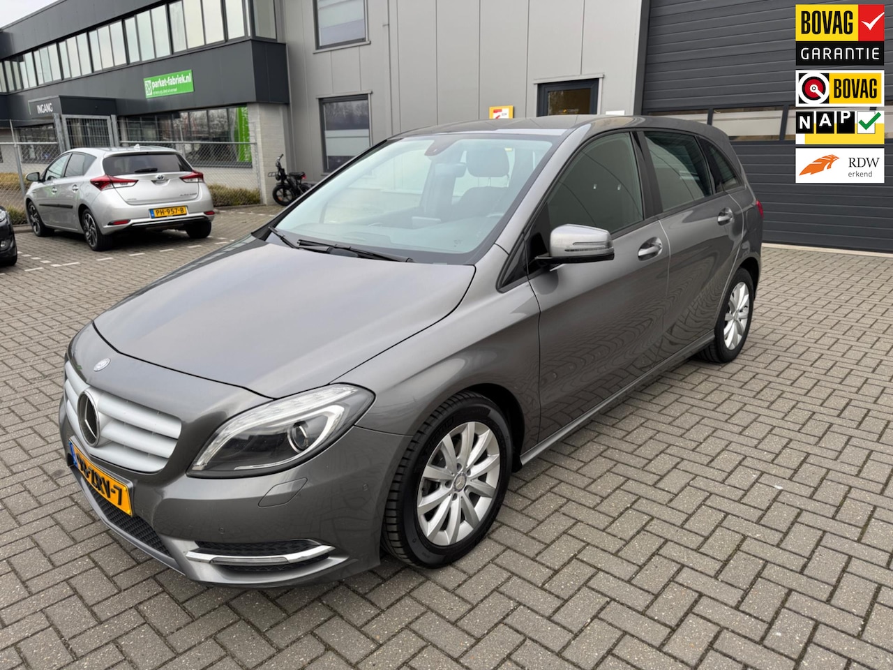 Mercedes-Benz B-klasse - 180 Ambition 180 Ambition - AutoWereld.nl