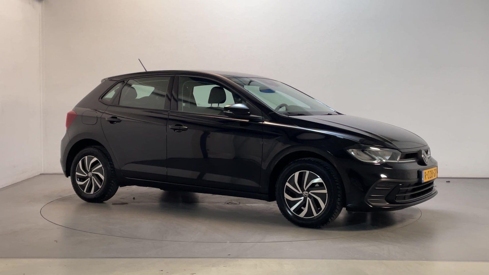 Volkswagen Polo - 1.0 TSI Life Parkeersensoren Virtual Cockpit App-Connect - AutoWereld.nl