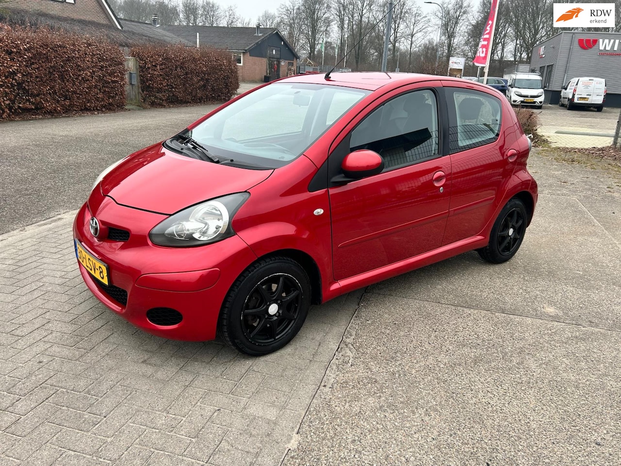 Toyota Aygo - 1.0-12V Aspiration Red 1.0-12V Aspiration Red - AutoWereld.nl