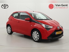 Toyota Aygo - 1.0 VVT-i x-play | Apple Carplay / Android Auto | Airco | Camera | Rijstrooksensor | Bluet