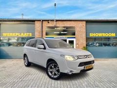 Mitsubishi Outlander - 2.0 Intense+ *7PERS*NL-Auto*Trekhaak