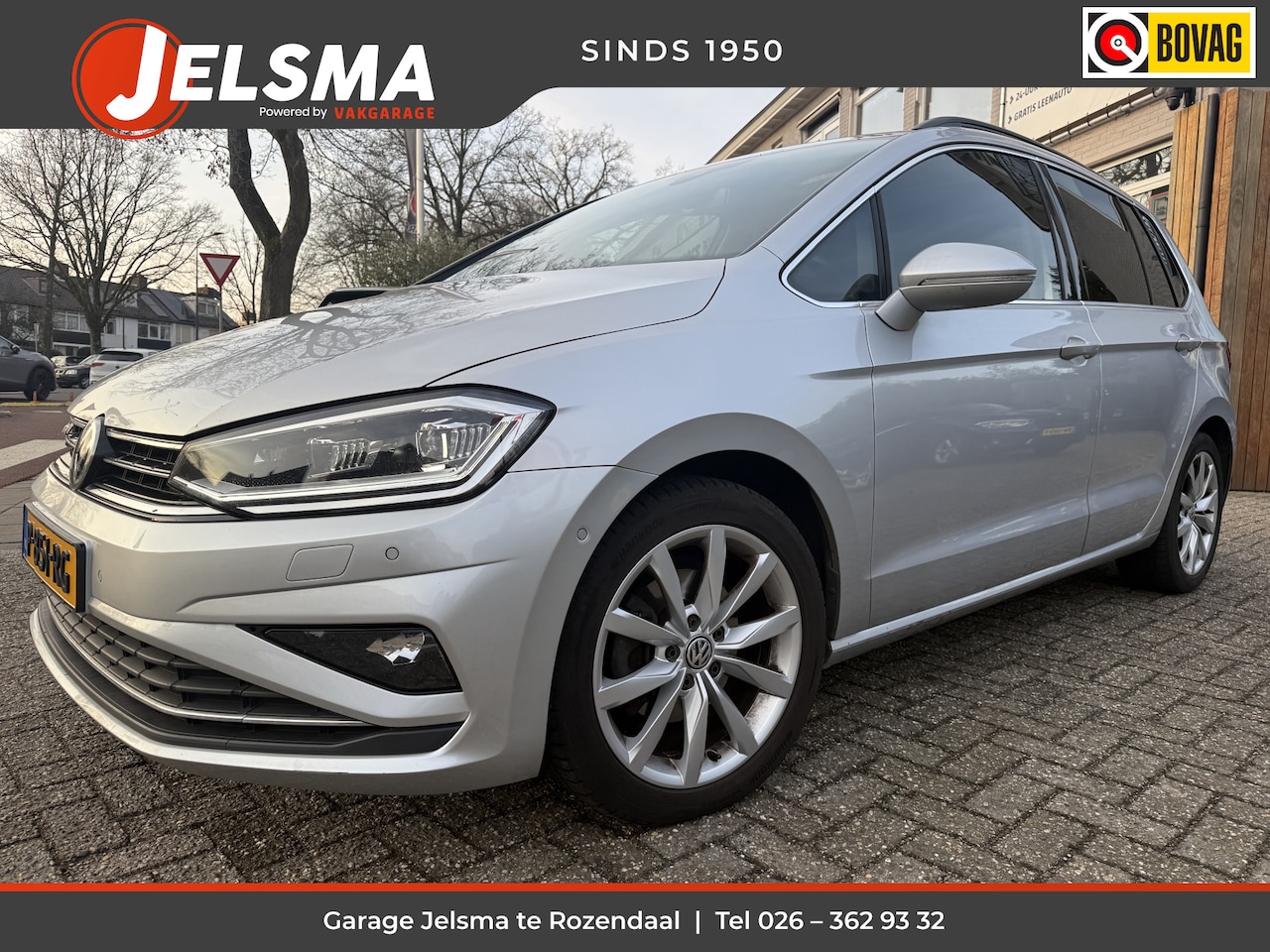 Volkswagen Golf Sportsvan - 1.5 TSi 150pk ACT Highline DSG Aut., Pano | Camera | Trekhaak - AutoWereld.nl