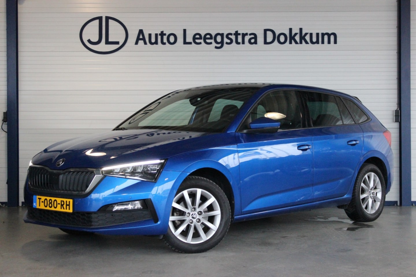 Skoda Scala - 1.0 TSI Business Edition Pano | Camera | Stoelverw. | Carplay | Full LED | Airco | Privacy - AutoWereld.nl