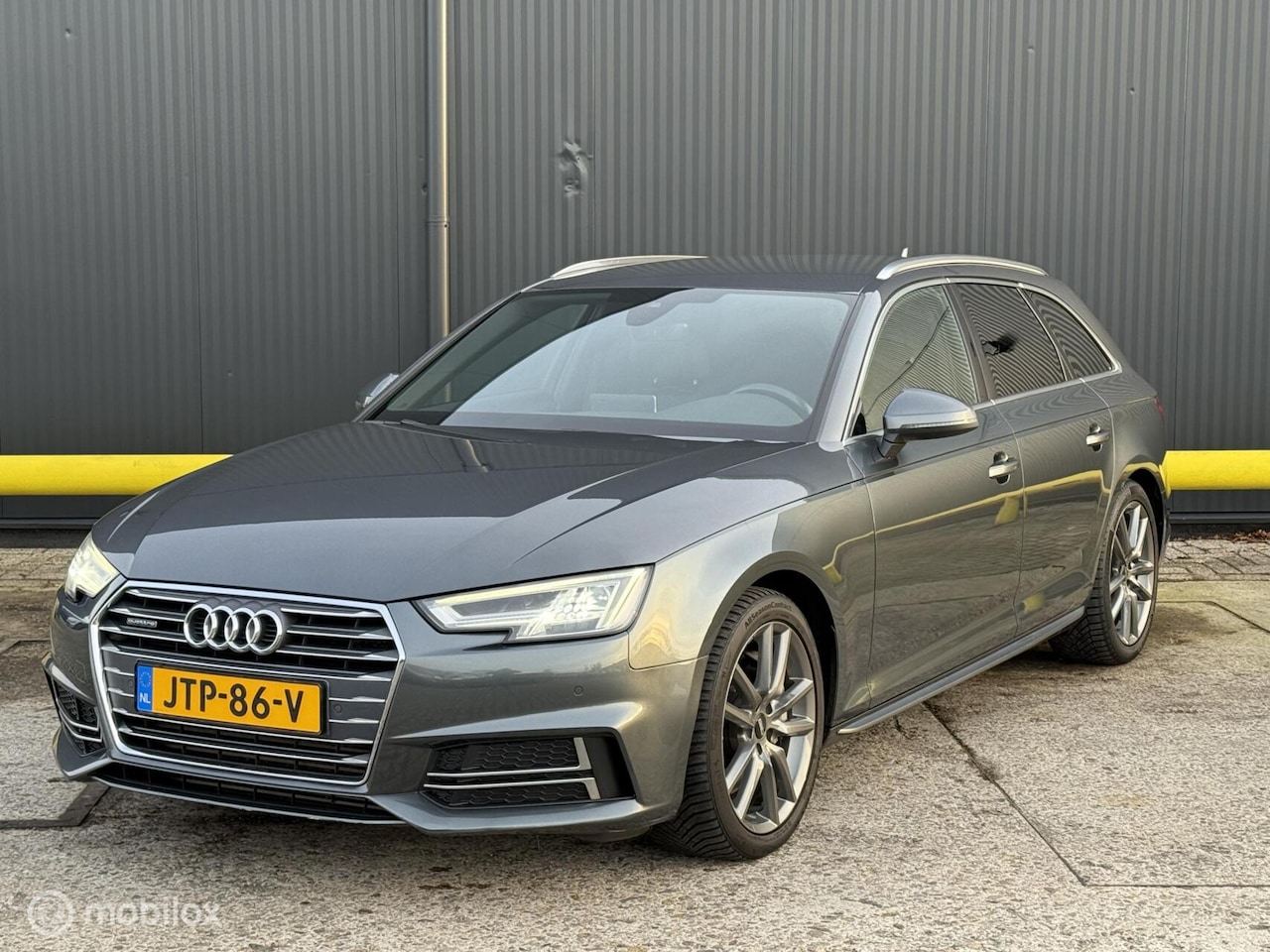 Audi A4 Avant - 3.0 TDI quattro Pro S- Line Plus - AutoWereld.nl
