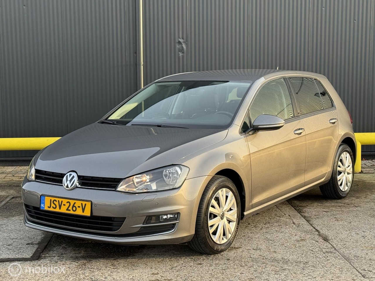 Volkswagen Golf - 1.2 TSI Highline | Automaat | Nette staat | - AutoWereld.nl