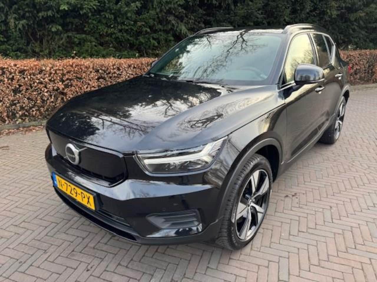 Volvo XC40 - RECHARGE CORE R-DESIGN/ACARPLAY/CAMERA/FABRIEKSGARANTIE - AutoWereld.nl