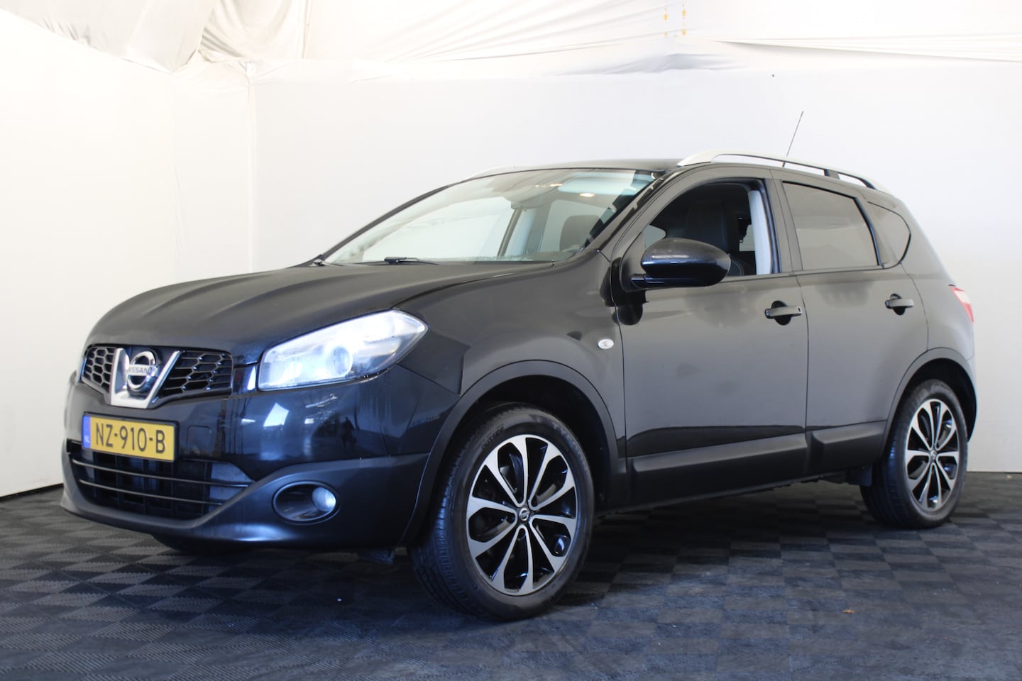 Nissan Qashqai - 1.6 Connect Edition |Pano|Trekhaak| - AutoWereld.nl