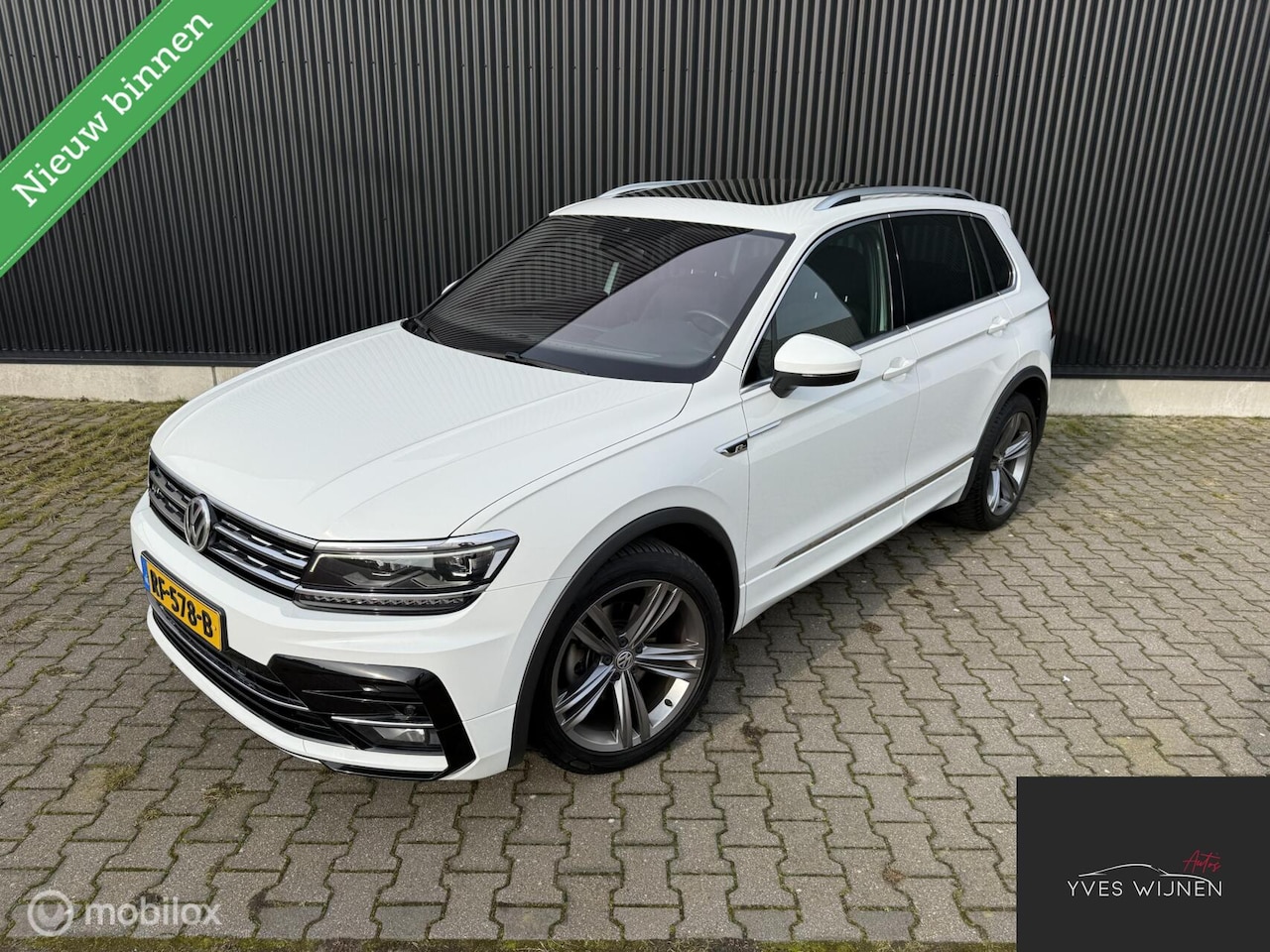 Volkswagen Tiguan - 1.4 TSI R-line LED PANO DIGIDASH CARPLAY - AutoWereld.nl