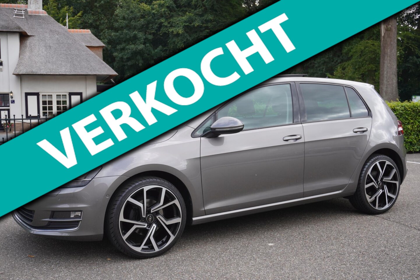 Volkswagen Golf - 1.4 TSI ACT Highline Dsg Pano Navi Xenon 19 Inch Lm Velgen - AutoWereld.nl