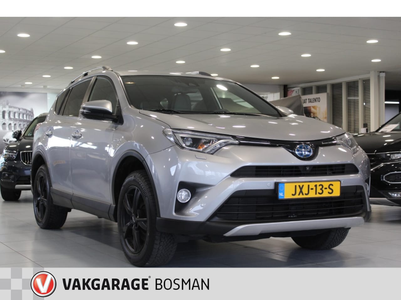 Toyota RAV4 - Hybrid Executive/4x4/TREKHAAK/LEDER - AutoWereld.nl