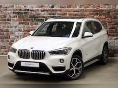 BMW X1 - xDrive20i High Executive xLine Automaat / Panoramadak / Leder / Navigatiesysteem Plus / 18
