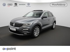 Volkswagen T-Roc - 1.5 TSI Sport 150 PK DSG | Panorama dak | Parkeercamera | Stoel- en stuurverwarming | Elek