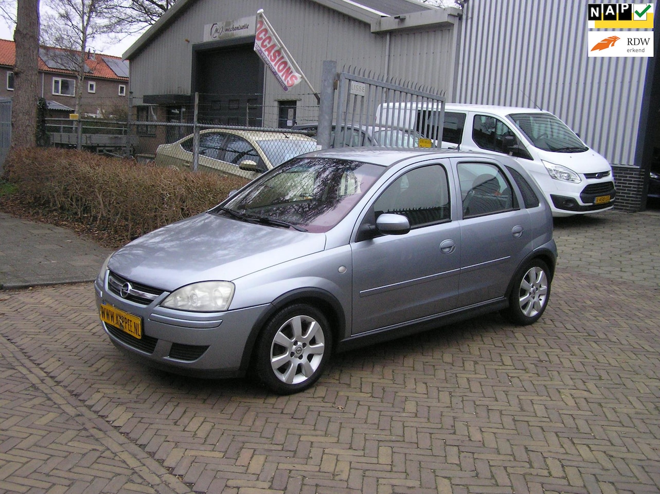 Opel Corsa - 1.4-16V Silverline nap pas airco APK - AutoWereld.nl