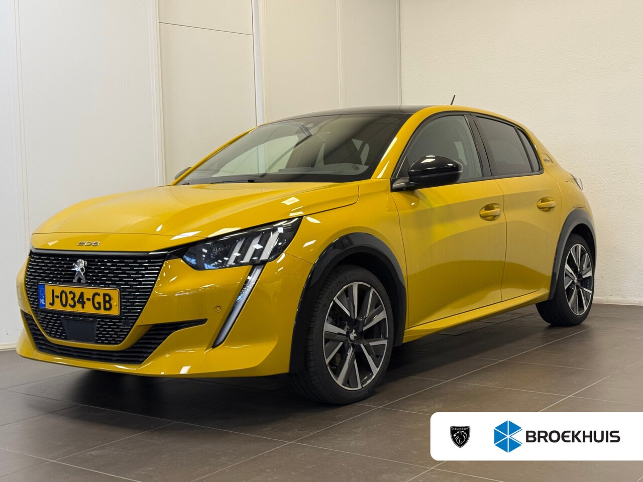 Peugeot 208 - 1.2 PureTech GT-Line | Navi by App | Panoramadak | Clima | Camera | Cruise control | PDC V - AutoWereld.nl