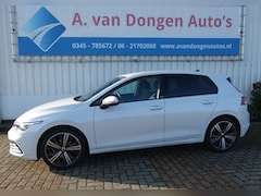 Volkswagen Golf - 1.5 eTSI R-LINE BNS Automaat, ACC, Led, Navi, APPLE