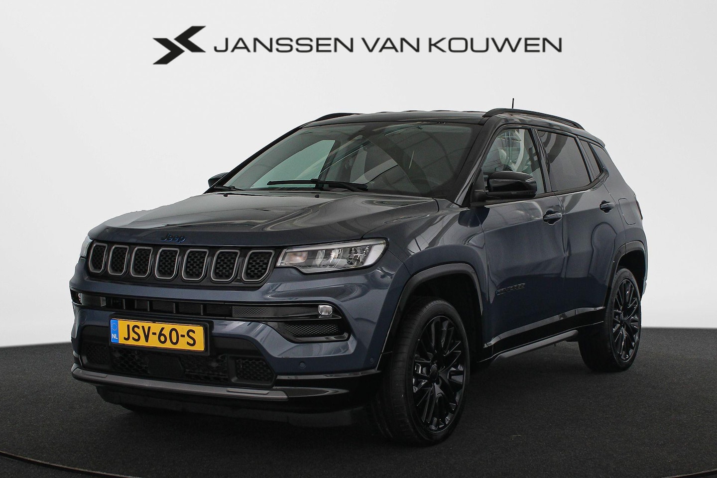 Jeep Compass - 4xe 240 Plug-in Hybrid Electric S SOH 98% Leder Stuur-Stoelverwarming Carplay - AutoWereld.nl