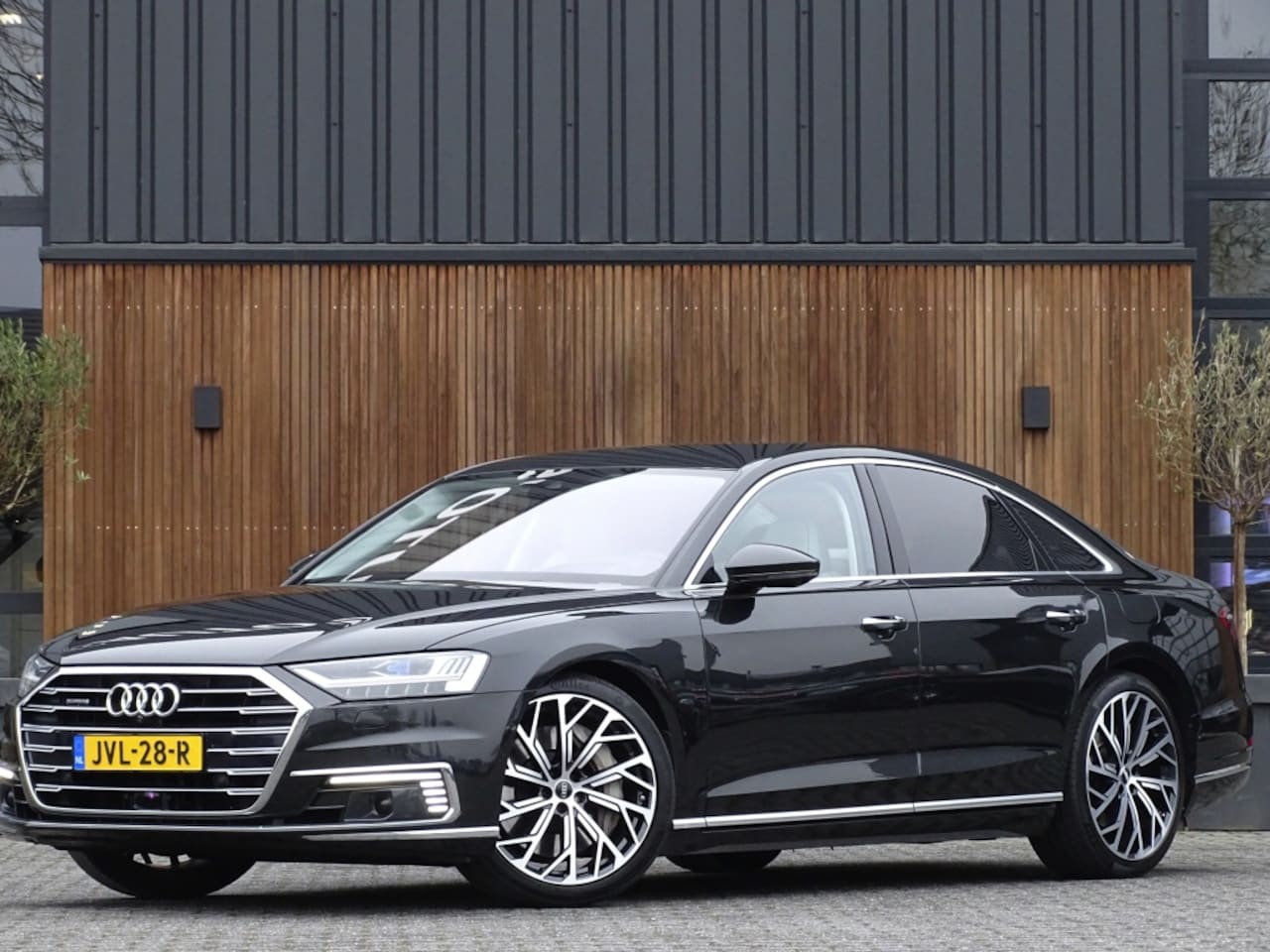 Audi A8 - 60 TFSie 449PK / Audi Design Ed. / B&O / Softclose / 360° - AutoWereld.nl
