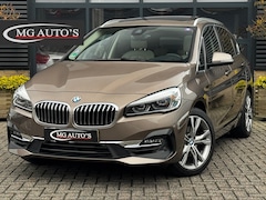 BMW 2-serie Active Tourer - 218i High Executive | Trekhaak | Panoramadak | Navigatie | Cruise Control | Achteruitrijca