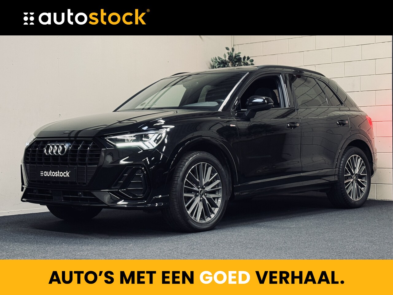 Audi Q3 - 35 TFSI S edition 2x S-Line | Panorama | Leder | Camera - AutoWereld.nl