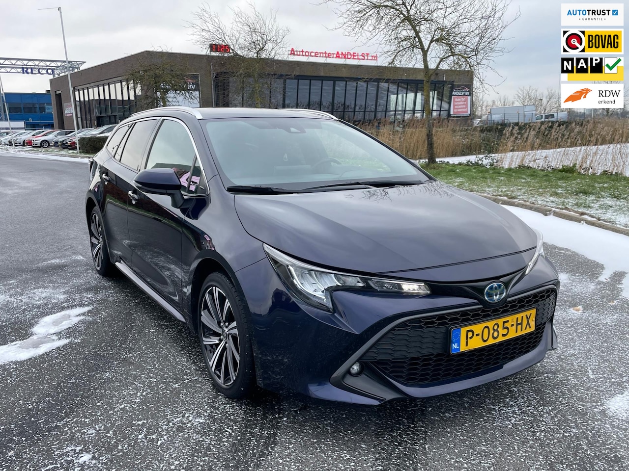 Toyota Corolla Touring Sports - 1.8 Hybrid Business Plus 1.8 Hybrid Business Plus, Aut, Acc, Cam, Stoelverw, Carplay, Leder/stof, Geen import, Nap, - AutoWereld.nl