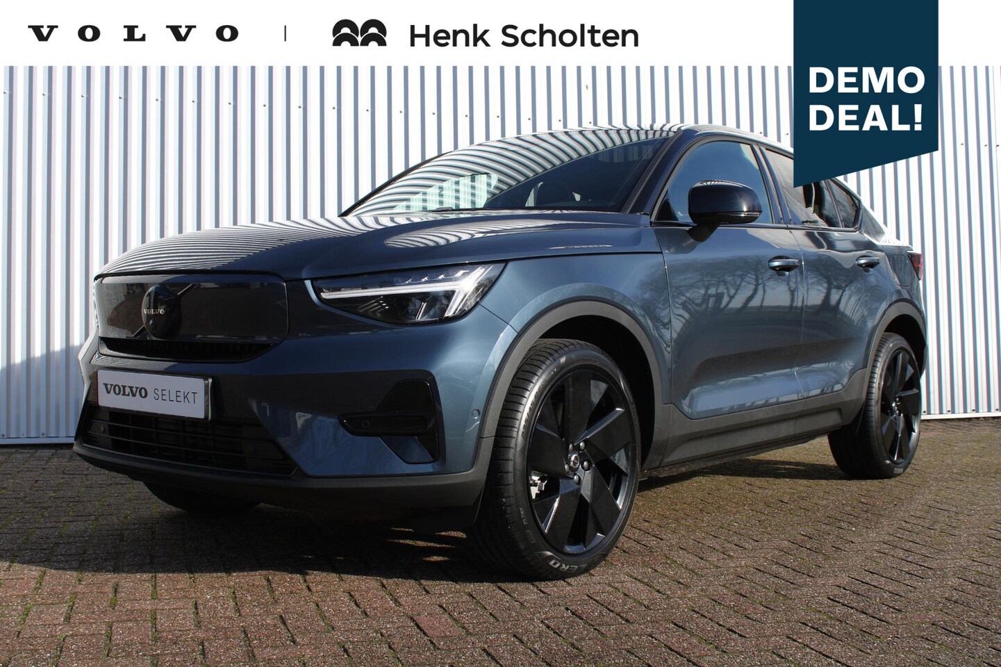 Volvo EC40 - Single Motor Extended Range Ultra Black Ed. 82 kWh Elektrisch bedienbare bestuurdersstoel - AutoWereld.nl