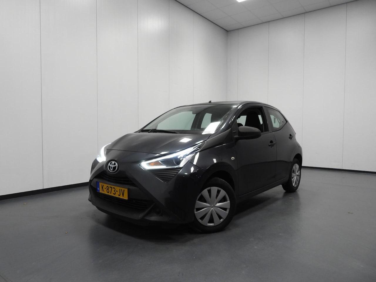 Toyota Aygo - 1.0 VVT-i X-Fun AIRCO/BLUETOOTH! - AutoWereld.nl