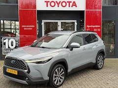 Toyota Corolla Cross - 2.0 High Power Hybrid First Edition NL-AUTO ELEK-KLEP PARK-SENSOREN BLINDSPOT STOELVERWARM