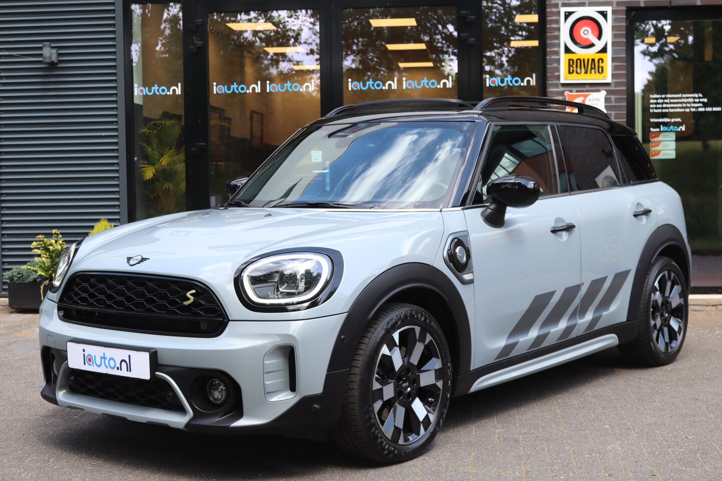 MINI Countryman - Mini 2.0 Cooper S E ALL4 Untamed Pano/Leder/Camera/Head-up/Keyless/LED/ACC/HK/Elek. stoel+ - AutoWereld.nl
