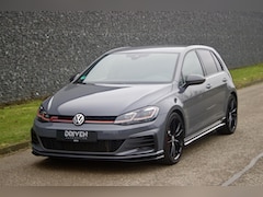 Volkswagen Golf - GTI TCR | Akrapovic - Leder - Pretoria - DCC