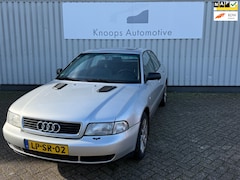 Audi A4 Limousine - 1.6 Apk 01-12-2027