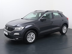 Volkswagen T-Roc - 1.0 TSI Style | 110 PK | Adaptive cruise control | Airco | Lane assist |