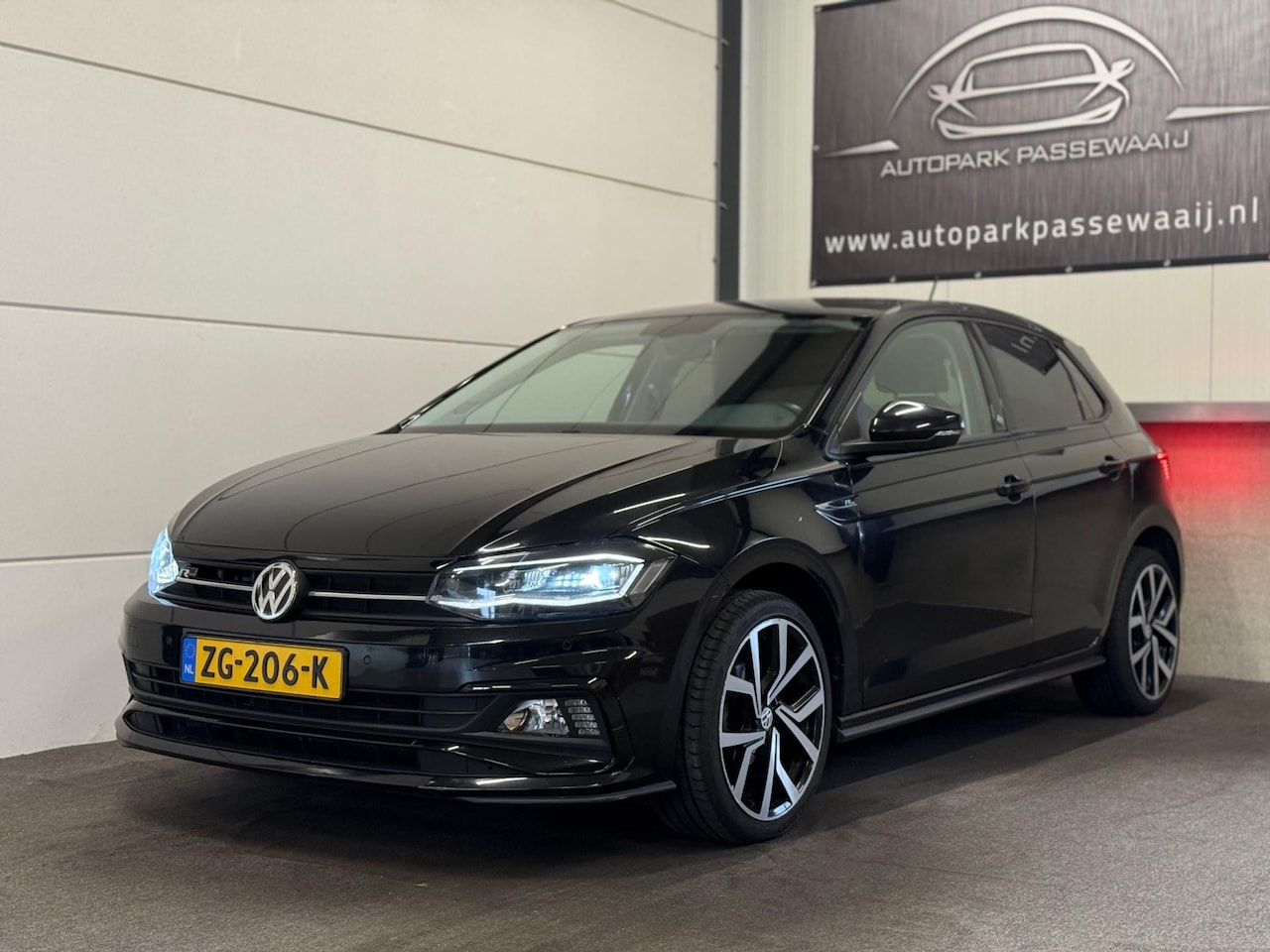Volkswagen Polo - 1.0 Beats by Dre, Apple Carplay, Limiter, LED, Climate Control, R-Line Exterieur, Brescia, - AutoWereld.nl