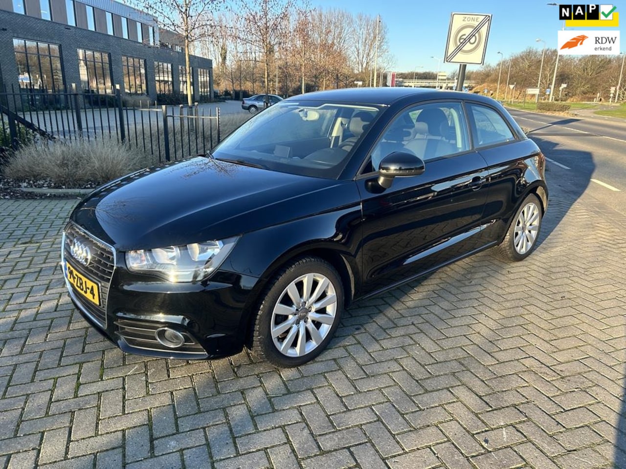 Audi A1 - 1.2 TFSI Connect 2012! NAVI AIRCO! NWE APK! - AutoWereld.nl