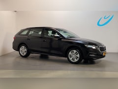Skoda Octavia Combi - 1.0 TSI Business Edition Camera Stoelverwarming Navigatie App-Connect
