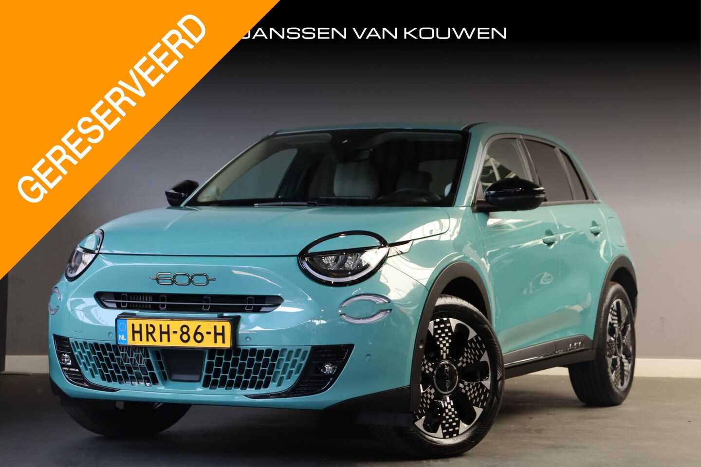 Fiat 600 - 1.2 Hybrid La Prima Automaat Stoel-Voorruitverwarming Achteruitrijcamera - AutoWereld.nl